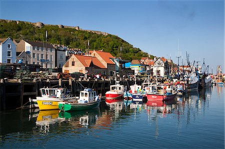 england coast - Fishing boats in the harbour, Scarborough, North Yorkshire, Yorkshire, England, United Kingdom, Europe Stock Photo - Rights-Managed, Code: 841-06449085