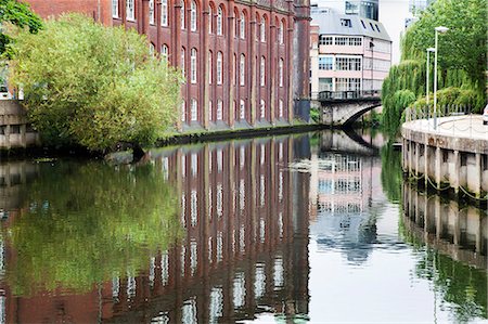 simsearch:841-06447968,k - Old Warehouse reflected in the River Wensum, Norwich, Norfolk, England, United Kingdom, Europe Stock Photo - Rights-Managed, Code: 841-06449202