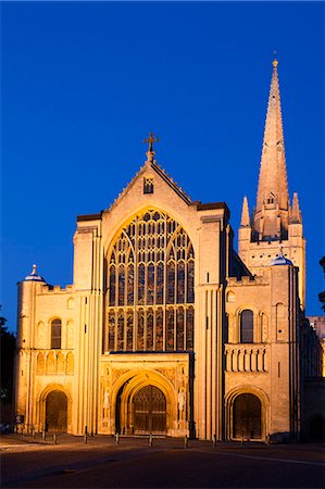 Norwich Cathedral floodlit at dusk, Norwich, Norfolk, England, United Kingdom, Europe Stock Photo - Rights-Managed, Code: 841-06449222