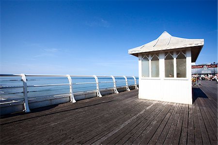 Sur la jetée de Cromer, Norfolk, Angleterre, Royaume-Uni, Europe Photographie de stock - Rights-Managed, Code: 841-06449233