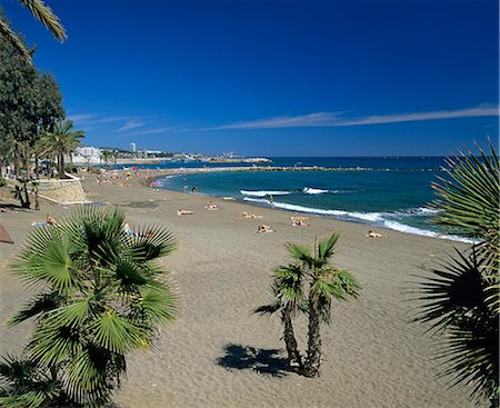 simsearch:841-06345255,k - View along beach, Marbella, Costa del Sol, Andalucia, Spain, Mediterranean, Europe Stock Photo - Rights-Managed, Code: 841-06449328