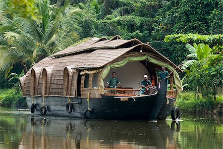 House boat on the Backwaters, near Alappuzha (Alleppey), Kerala, India, Asia Stock Photo - Rights-Managed, Code: 841-06449395