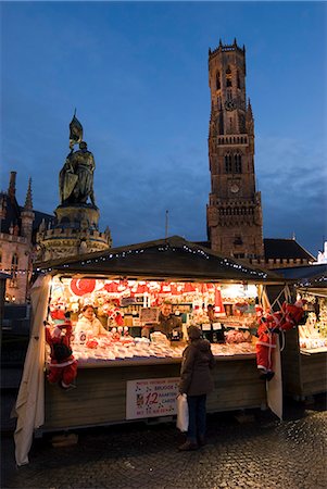 simsearch:841-06449524,k - Christmas Market in the Market Square with Belfry behind, Bruges, West Vlaanderen (Flanders), Belgium, Europe Foto de stock - Direito Controlado, Número: 841-06449480