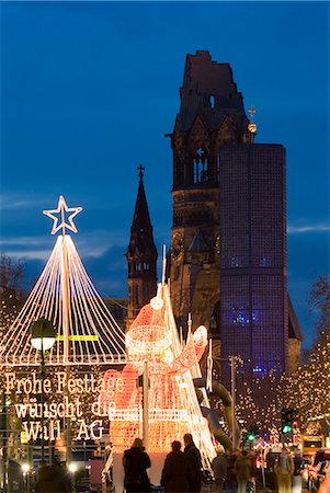 Christmas lights leading up to the Kaiser Wilhelm Memorial Church, Berlin, Germany, Europe Stock Photo - Rights-Managed, Code: 841-06449509