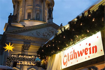 Gluhwein stall in the Gendarmenmarkt Christmas market, Berlin, Germany, Europe Foto de stock - Con derechos protegidos, Código: 841-06449500