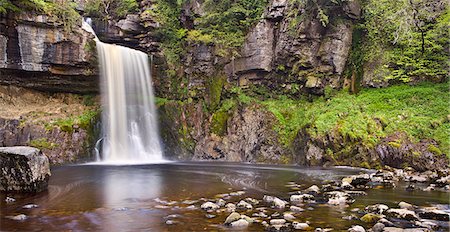 panoramic scenes yorkshire - Thonton Force above Ingleton in the Yorkshire Dales, North Yorkshire, Yorkshire, England, United Kingdom, Europe Stock Photo - Rights-Managed, Code: 841-06449641