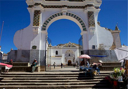 simsearch:841-06501659,k - Basilica of Our Lady of Copacabana on the shores of Lake Titicaca, Bolivia, South America Foto de stock - Con derechos protegidos, Código: 841-06449684