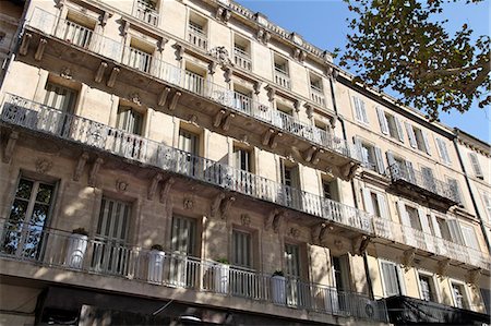 Terraces, Old City, Avignon, Rhone Valley, Provence, France, Europe Foto de stock - Con derechos protegidos, Código: 841-06499859