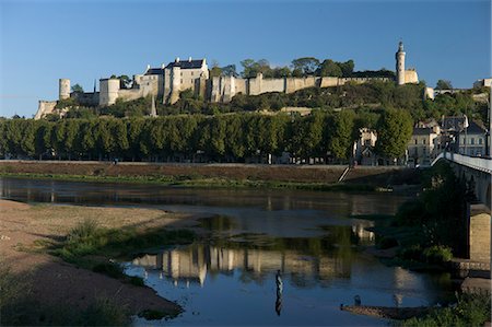 simsearch:841-07084285,k - Chateau and River Vienne, Chinon, Indre-et-Loire, Touraine, France, Europe Photographie de stock - Rights-Managed, Code: 841-06499932