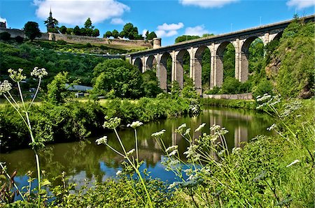 rance river - River Rance banks, with viaduct and Castle walls, Dinan, Brittany, France, Europe Stock Photo - Rights-Managed, Code: 841-06500012