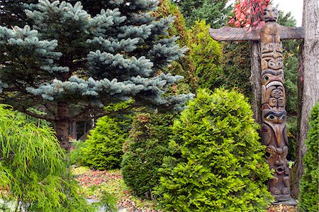 Totem, Garden at Auclair, Bas Saint-Laurent region, Quebec Province, Canada, North America Stock Photo - Rights-Managed, Code: 841-06500176