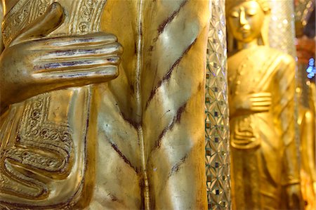 religious building - The Shwedagon Pagoda, Yangon (Rangoon), Yangon region, Republic of the Union of Myanmar (Burma), Asia Foto de stock - Con derechos protegidos, Código: 841-06500189