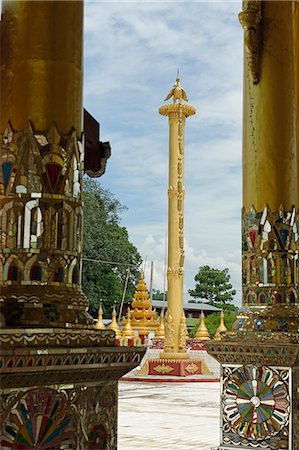 pictures of - The Bawgyo Pagoda in Thibaw (Hsipaw), Shan State, Republic of the Union of Myanmar (Burma), Asia Stock Photo - Rights-Managed, Code: 841-06500225