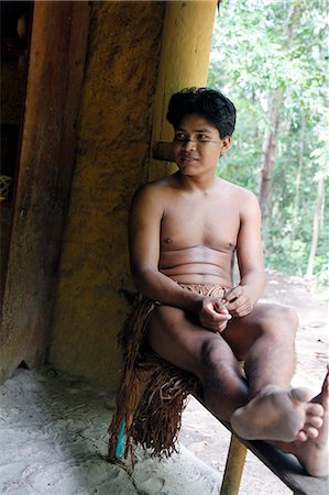 Pataxo Indian people at the Reserva Indigena da Jaqueira near Porto Seguro, Bahia, Brazil, South America Photographie de stock - Rights-Managed, Code: 841-06500537