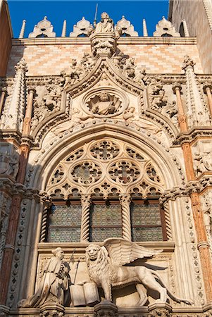 palais des ducs - Exterior of Palazzo Ducale (Doges Palace), Piazza San Marco (St. Mark's Square), Venice, UNESCO World Heritage Site, Veneto, Italy, Europe Photographie de stock - Rights-Managed, Code: 841-06500771