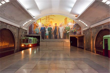 subway (rapid transit) - Punhung station, one of the many 100 metre deep subway stations on the Pyongyang subway network, Pyongyang, Democratic People's Republic of Korea (DPRK), North Korea, Asia Stock Photo - Rights-Managed, Code: 841-06501226