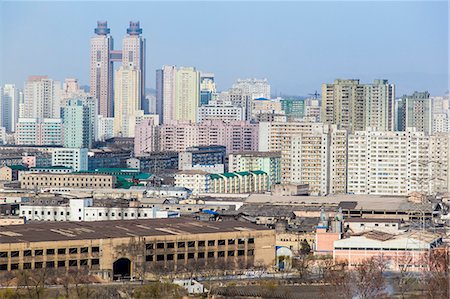 simsearch:841-06501215,k - City apartment buildings, Pyongyang, Democratic People's Republic of Korea (DPRK), North Korea, Asia Foto de stock - Direito Controlado, Número: 841-06501221