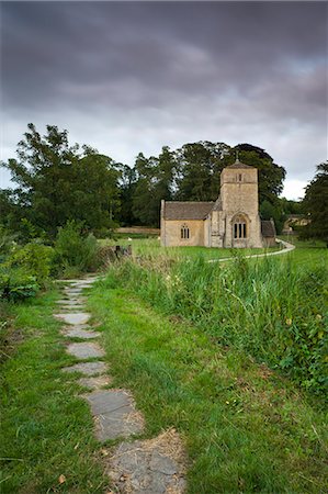 Footpath beside the River Leach leading to Eastleach Martin Church in the Cotswolds, Gloucestershire, England, United Kingdom, Europe Stock Photo - Rights-Managed, Code: 841-06501310