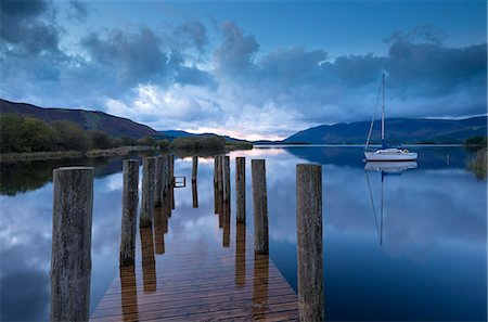 derwentwater - Wooden jetty and yacht on Derwent Water near Lodore, Lake District National Park, Cumbria, England, Great Britain, United Kingdom, Europe Photographie de stock - Rights-Managed, Code: 841-06501344