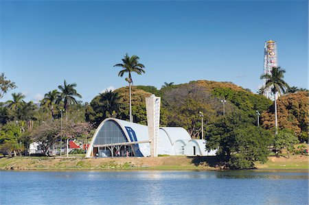 Church of St. Francis of Assisi, designed by Oscar Niemeyer, Pampulha Lake, Pampulha, Belo Horizonte, Minas Gerais, Brazil, South America Foto de stock - Con derechos protegidos, Código: 841-06501410