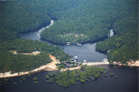 Aerial view of Amazon rainforest and beach resort along the Rio Negro, Manaus, Amazonas, Brazil, South America Foto de stock - Con derechos protegidos, Código: 841-06501441