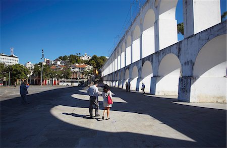 simsearch:841-06449702,k - Arcos da Lapa (Carioca Aqueduct), Lapa, Rio de Janeiro, Brazil, South America Foto de stock - Con derechos protegidos, Código: 841-06501538