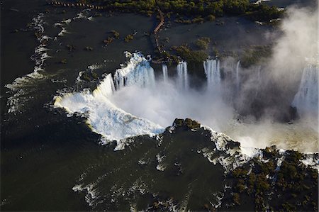 simsearch:841-06501567,k - Aerial view of Iguacu Falls, Iguacu National Park, UNESCO World Heritage Site, Parana, Brazil, South America Foto de stock - Con derechos protegidos, Código: 841-06501575