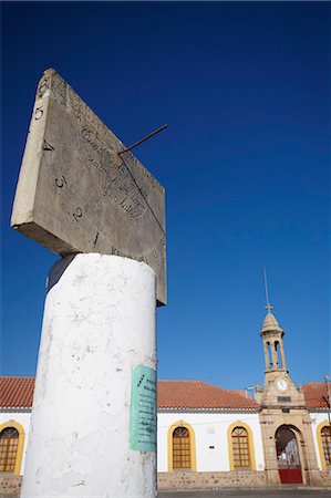 simsearch:841-06501631,k - Sundial in Plaza Anzures, Sucre, UNESCO World Heritage Site, Bolivia, South America Stock Photo - Rights-Managed, Code: 841-06501629