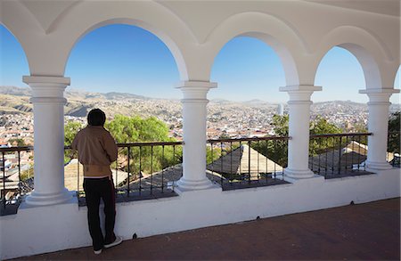 simsearch:841-06501636,k - Woman enjoying view from Plaza Anzures, Sucre, UNESCO World Heritage Site, Bolivia, South America Foto de stock - Con derechos protegidos, Código: 841-06501631