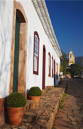 Colonial houses and Matriz de Santo Antonio Church, Tiradentes, Minas Gerais, Brazil, South America Stockbilder - Lizenzpflichtiges, Bildnummer: 841-06501965