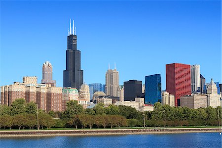 Chicago skyline and Lake Michigan with the Willis Tower, formerly the Sears Tower on the left, Chicago, Illinois, United States of America, North America Stock Photo - Rights-Managed, Code: 841-06502042