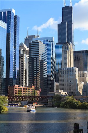 Skyscrapers including Willis Tower, formerly the Sears Tower, in Downtown Chicago by the Chicago River, Chicago, Illinois, United States of America, North America Stock Photo - Rights-Managed, Code: 841-06502067