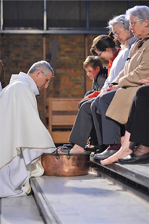 simsearch:841-06502082,k - Washing feet, Maundy Thursday, Easter week celebration, Paris, France, Europe Stockbilder - Lizenzpflichtiges, Bildnummer: 841-06502084