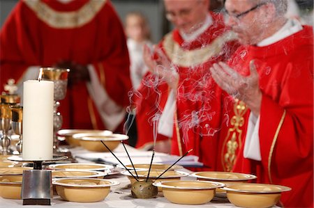 priest (christian) - Eucharist celebration, Catholic Mass, L'Ile St. Denis, France, Europe Stock Photo - Rights-Managed, Code: 841-06502097