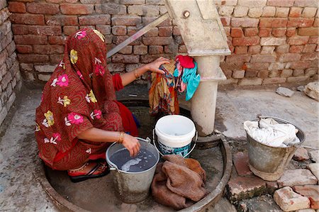 pail - Woman doing laundry, Mathura, Uttar Pradesh, India, Asia Stock Photo - Rights-Managed, Code: 841-06502211
