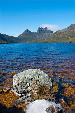 simsearch:6119-08740396,k - Dove Lake and Cradle Mountain, Cradle Mountain-Lake St. Clair National Park, UNESCO World Heritage Site, Tasmania, Australia, Pacific Stock Photo - Rights-Managed, Code: 841-06502419