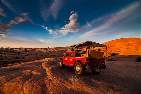 Hummer jeep on the Slickrock Trail at sunset, Moab, Utah, United States of America, North America Stockbilder - Lizenzpflichtiges, Bildnummer: 841-06502494