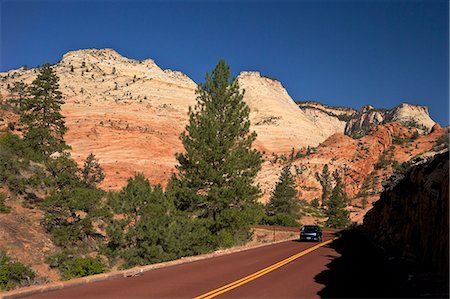simsearch:841-06502755,k - Car travelling on Zion-Mount Carmel Highway, Zion National Park, Utah, United States of America, North America Photographie de stock - Rights-Managed, Code: 841-06502786