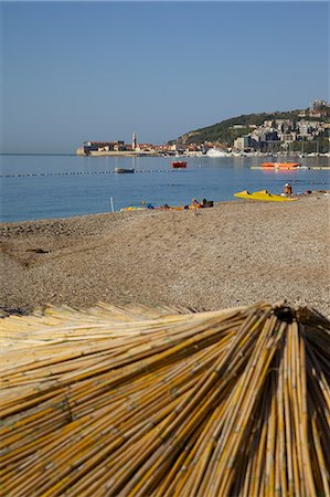 simsearch:841-06502937,k - View of Budva Old Town and Beach, Budva Bay, Montenegro, Europe Photographie de stock - Rights-Managed, Code: 841-06502941