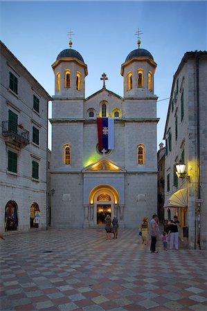 St. Nicholas Serbian Orthodox Church at dusk, Old Town, UNESCO World Heritage Site, Kotor, Montenegro, Europe Foto de stock - Con derechos protegidos, Código: 841-06502973