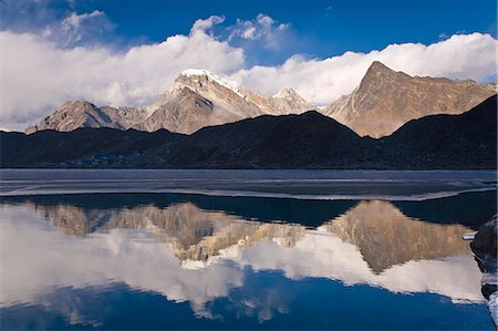 Dudh Pokhari Lake, Gokyo, Solu Khumbu (Everest) Region, Nepal, Himalayas, Asia Photographie de stock - Rights-Managed, Code: 841-06503155