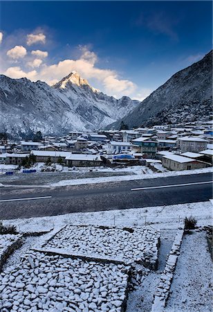 simsearch:841-06503077,k - Lukla, 2800 metres, Solu Khumbu (Everest) Region, Nepal, Himalayas, Asia Stock Photo - Rights-Managed, Code: 841-06503170