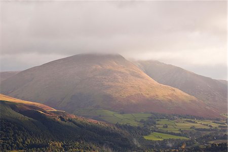 simsearch:841-06503039,k - The fell of Blencartha is lit up by the morning sun, Lake District National Park, Cumbria, England, United Kingdom, Europe Stock Photo - Rights-Managed, Code: 841-06503302