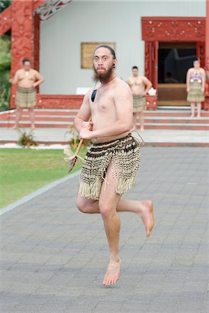 rotorua - Maori welcome dance performance, Te Puia, Rotorua, North Island, New Zealand, Pacific Photographie de stock - Rights-Managed, Code: 841-06616399