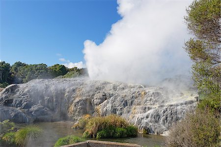 Pohutu Geyser and Prince of Wales Geyser, Rotorua, North Island, New Zealand, Pacific Photographie de stock - Rights-Managed, Code: 841-06616422
