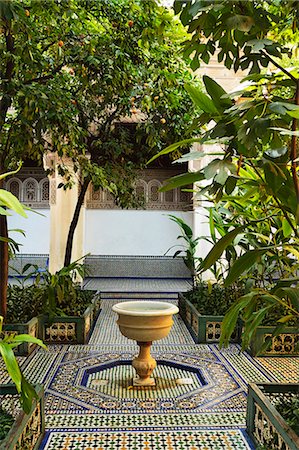 ethnic morocco - Fountain, Palais de la Bahia, Medina, Marrakesh, Morocco, North Africa, Africa Photographie de stock - Rights-Managed, Code: 841-06616485