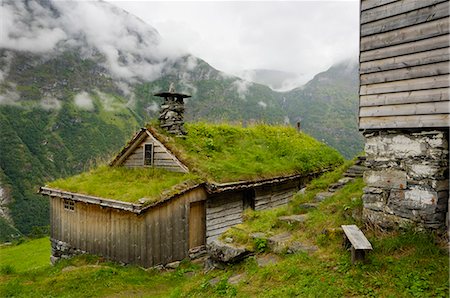 rooftop hut - Hiking along Geirangerfjorden, near Skagefla, Geiranger, UNESCO World Heritage Site, More og Romsdal, Norway, Scandinavia, Europe Stock Photo - Rights-Managed, Code: 841-06616568