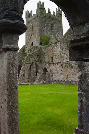 simsearch:841-03057802,k - Jerpoint Abbey, County Kilkenny, Leinster, Republic of Ireland (Eire), Europe Stock Photo - Rights-Managed, Code: 841-06616591