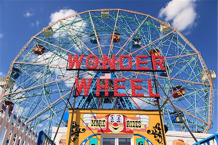 funfair - Denos Wonder Wheel, Amusement Park, Coney Island, Brooklyn, New York City, United States of America, North America Foto de stock - Con derechos protegidos, Código: 841-06616644