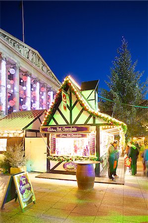 Council House and Christmas Market, Market Square, Nottingham, Nottinghamshire, England, United Kingdom, Europe Stockbilder - Lizenzpflichtiges, Bildnummer: 841-06616888